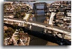 Puente AU-La Plata, Riachuelo